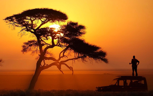 Ondergaande zon in Etosha NP