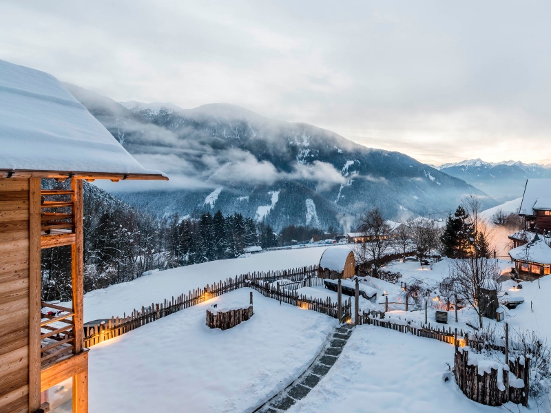 Sneeuwwandelen in de Dolomieten in Italië