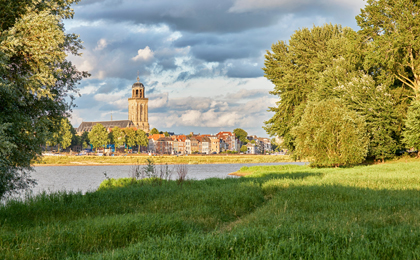 Wandelen langs water Nederland