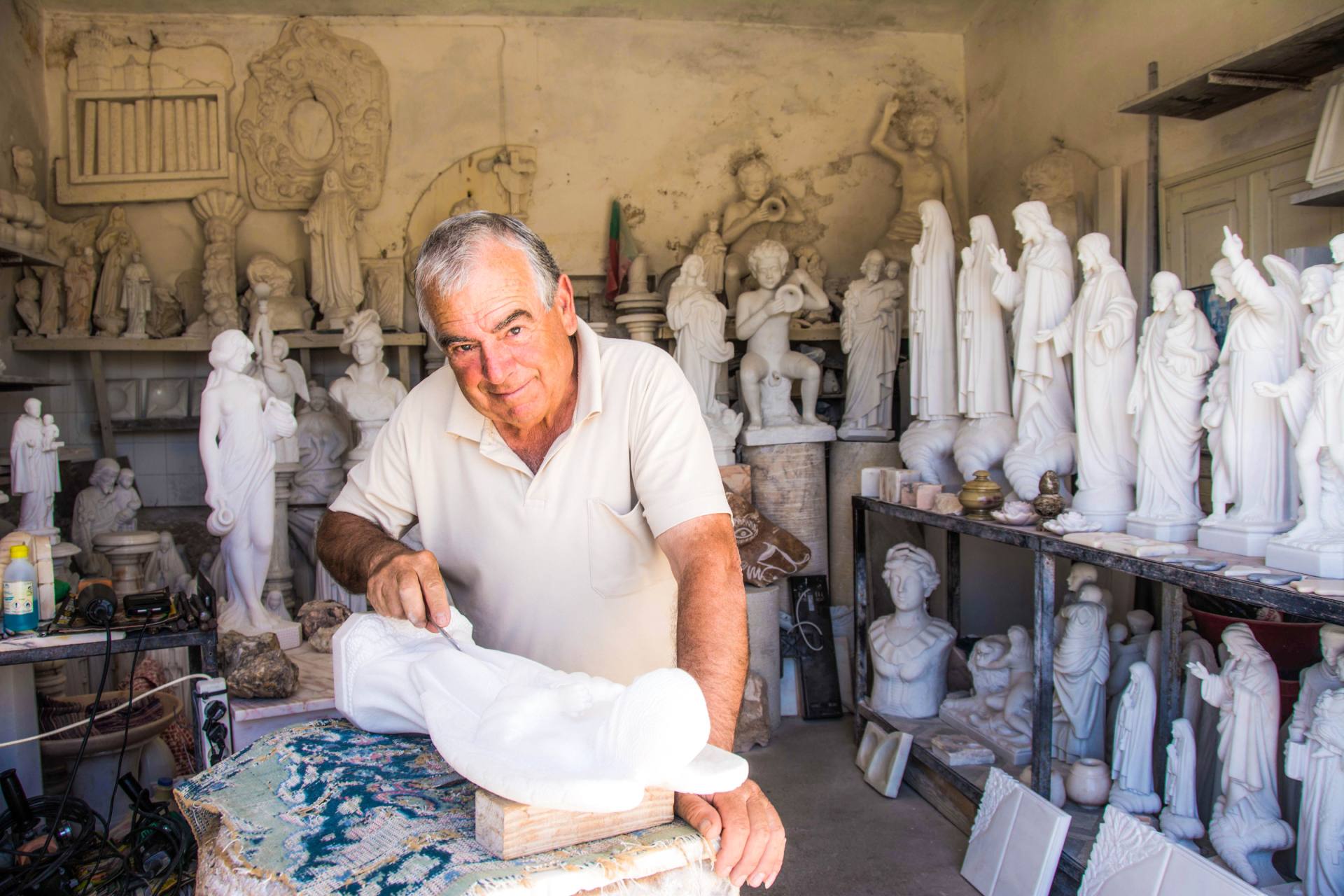 fietsvakantie Alentejo- beeldhouwer