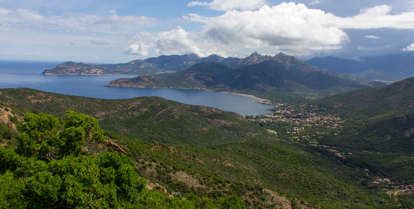 Uitzicht vanaf de Mare e Monti