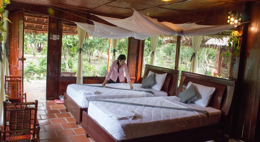 Mekong_Lodge_room.jpg