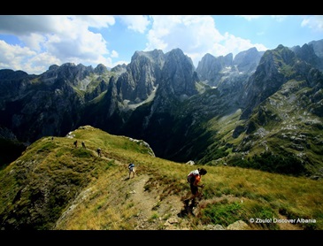 hoogste_toppen_van_de_Albanese_Alpen,_Jezerca.JPG