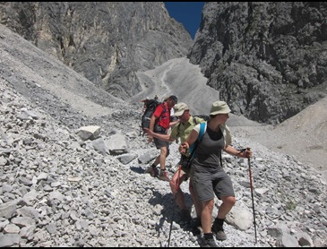 afdaling-van-1200-meter-naar-hall.jpg