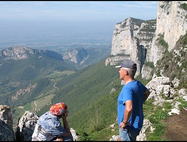 de_vercors_wordt_begrensd_door_imposante_kalksteenrotsen.jpg