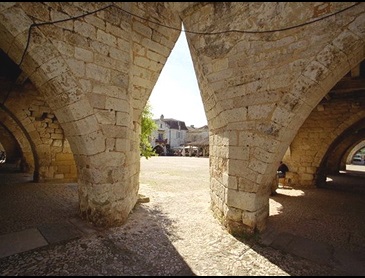 bastide_de_monpazier.jpg