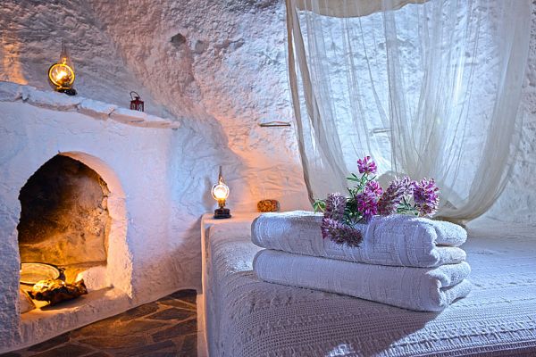 Aspros_Potamos_room4.jpg