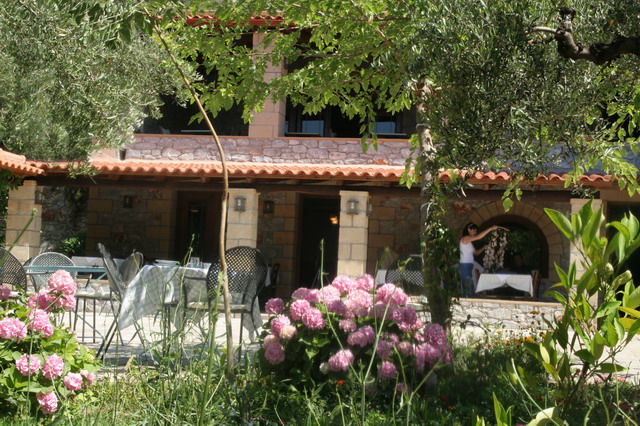 terras_bij_het_restaurant.jpg
