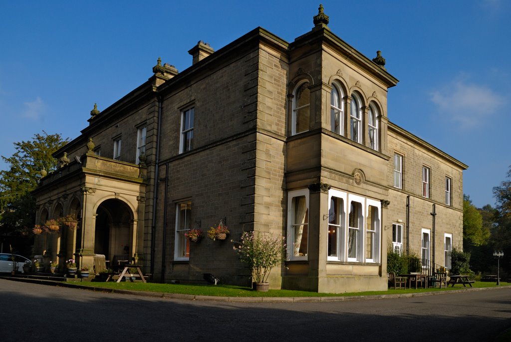Newfield_Hall.jpg
