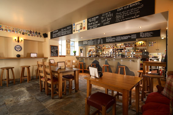 dale_lodge_bar_2.jpg