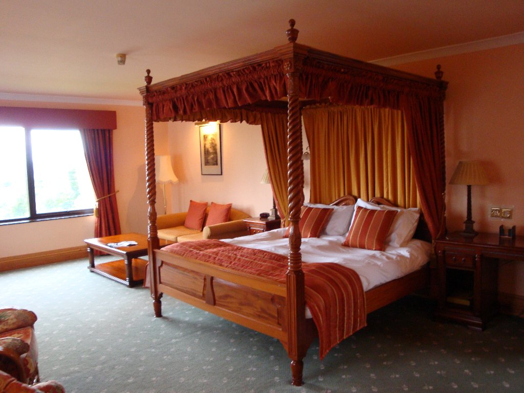 Mallyan_Spout-room.jpg