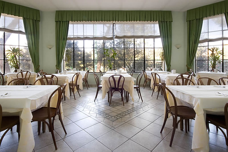 restaurant_6.jpg