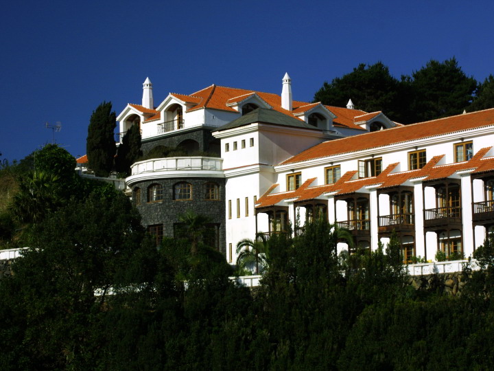 La-Palma-Romantica-Hotel-frontal-1.jpg