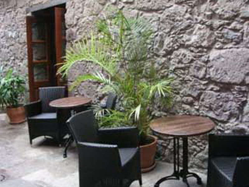 hotel-rural-fonda-de-la-tea-terraza.jpg