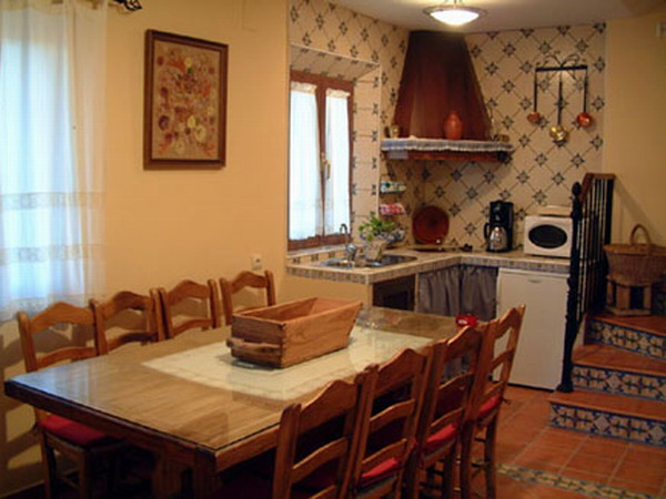 gezellige_eetkamer_in_het_hoofdgebouw.jpg