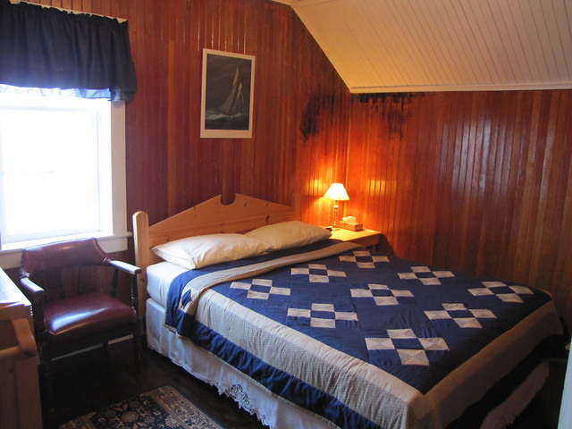 Quirpon_room.jpg
