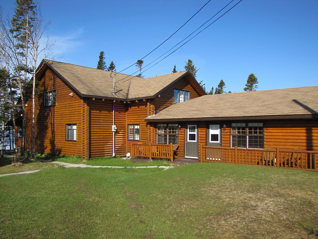 Tuckamore_Lodge_ext.jpg
