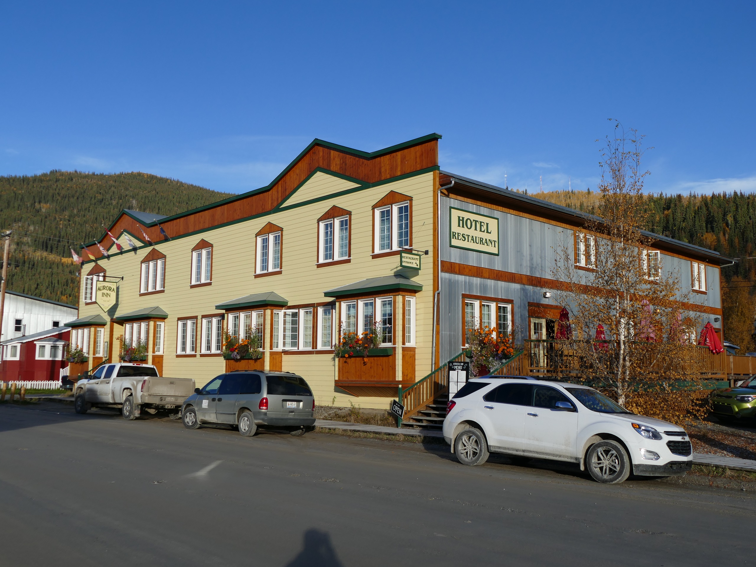 056_Dawson_Aurora_Inn.JPG