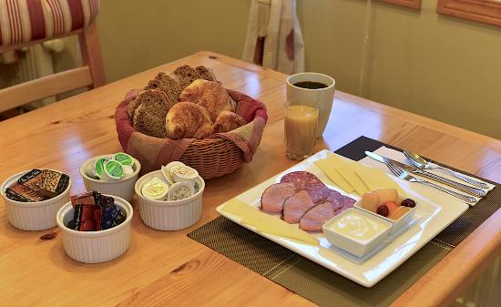 Aurora_Inn_ontbijt.jpg