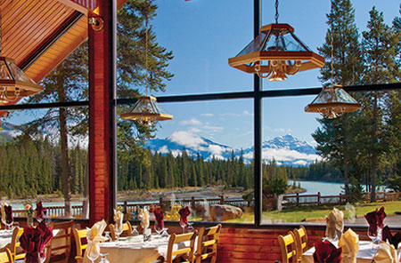 beckers_Chalets_restaurant.jpg