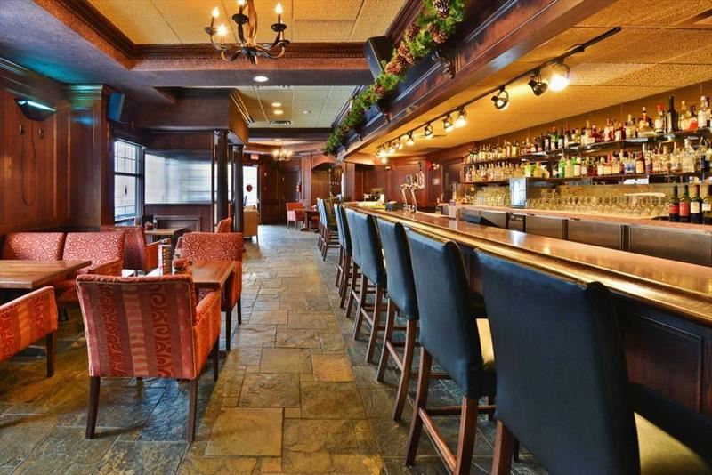 Lakeside_prestige_nelson_bar.jpg