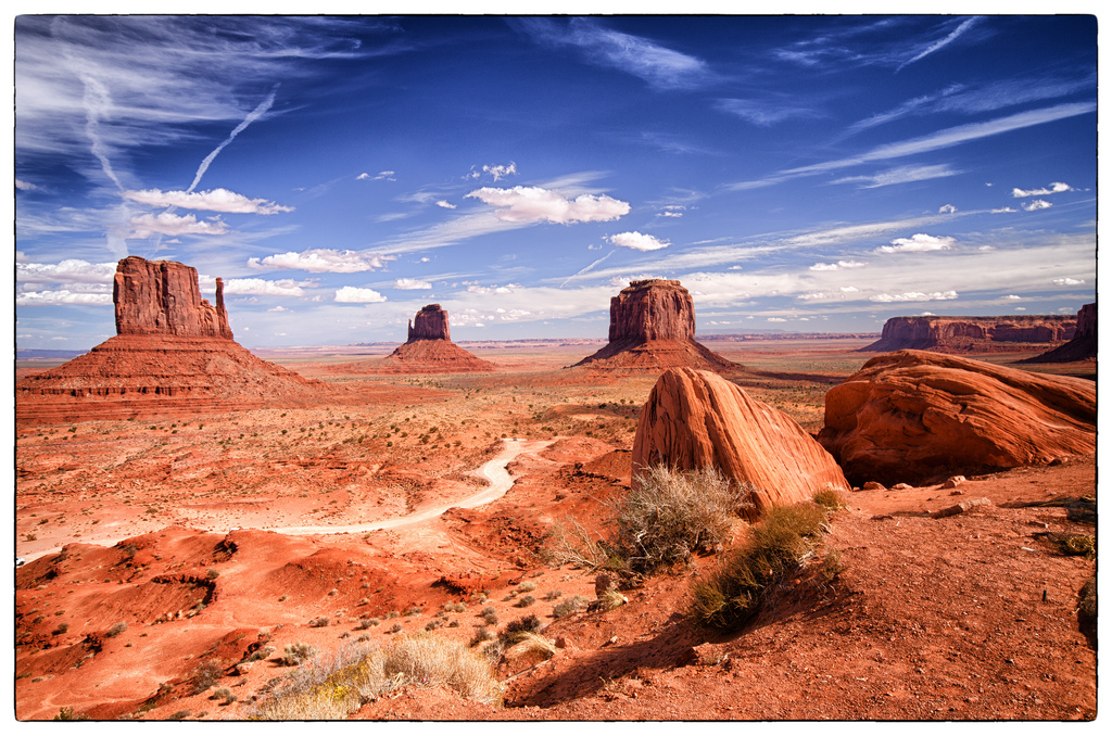 monument-valley-mesas.jpg