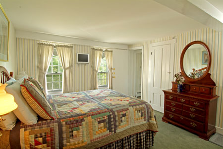christmas_farm_inn_room.jpg
