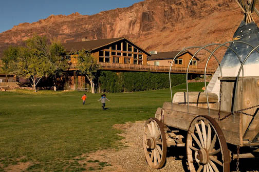 red_cliffs_lodge_2.jpg