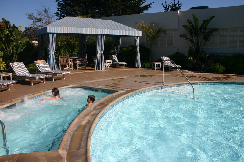 yosemite_view_lodge_pool.jpg