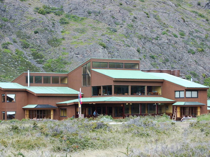 refugio_paine_grande.jpg