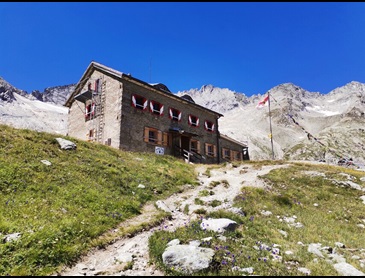 hut bergen zillertal