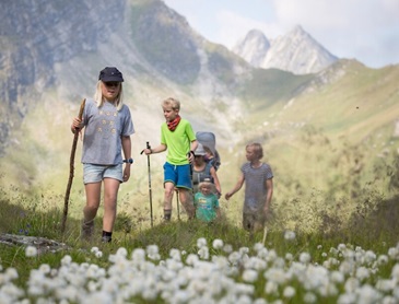 Wandelen met kinderen tijdens wandelreis Schladminger Tauern