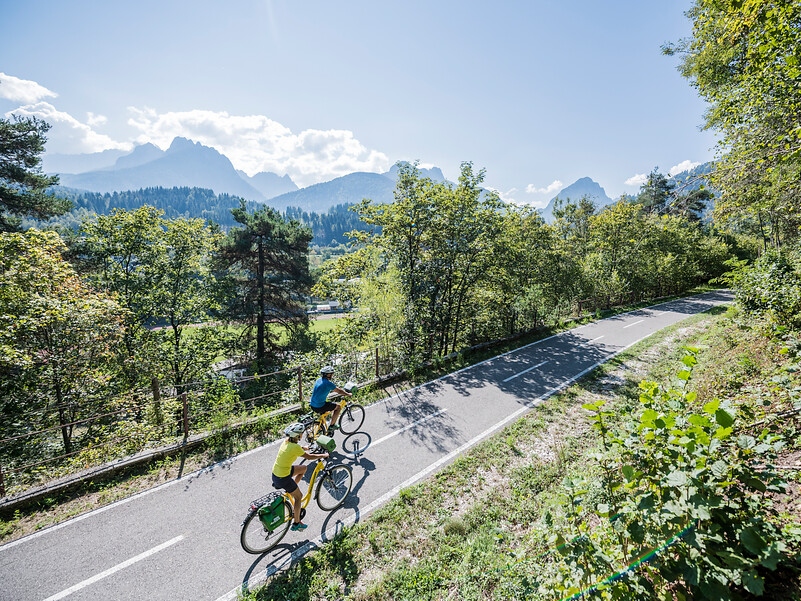 Fiets van Oostenrijk naar Italië over de Alpe Adria Radweg