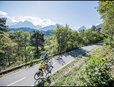 Fiets van Oostenrijk naar Italië over de Alpe Adria Radweg