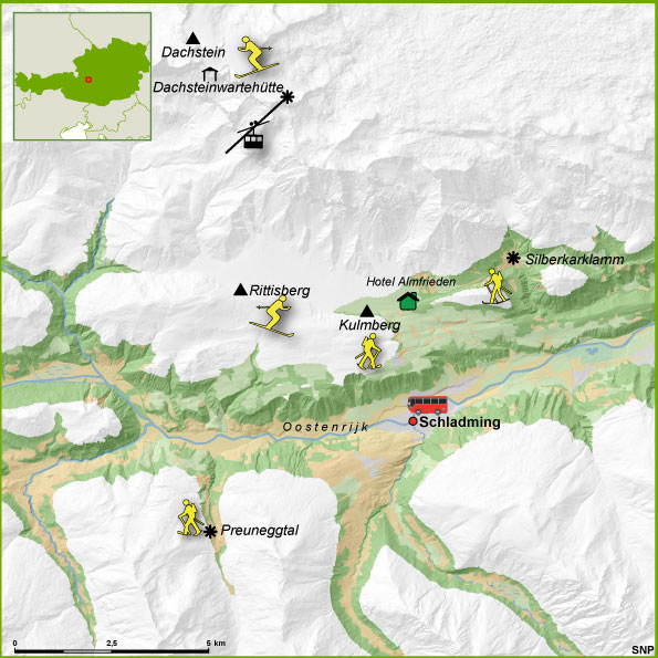 515026_Dachstein-met-hond-winter