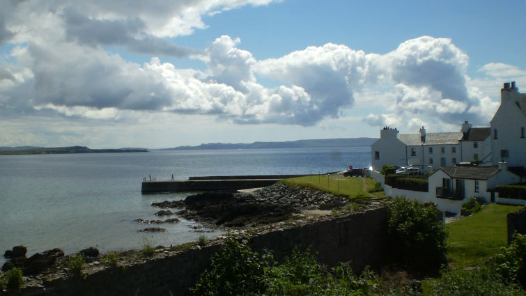 Op doorreis naar het eiland van whisky’s en natuur