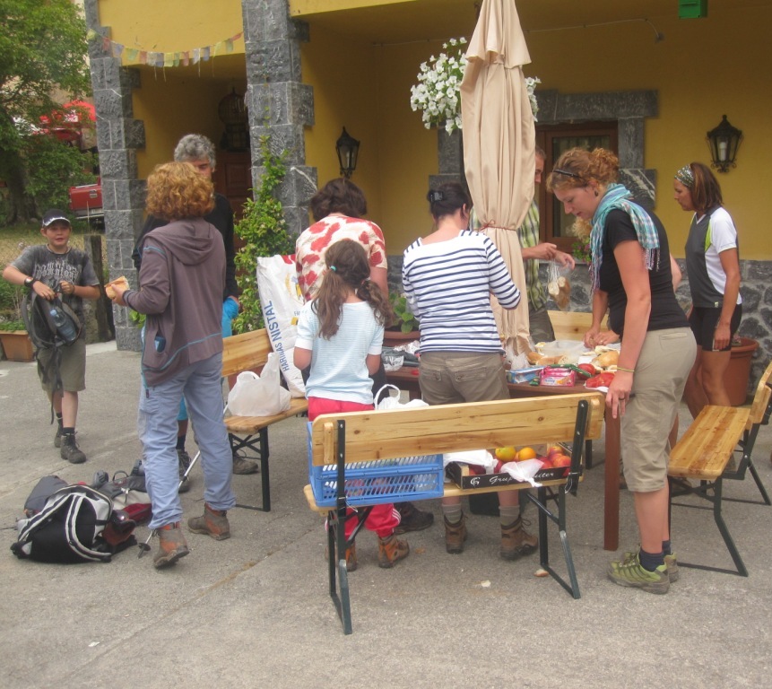 Met de kabelbaan het hooggebergte in