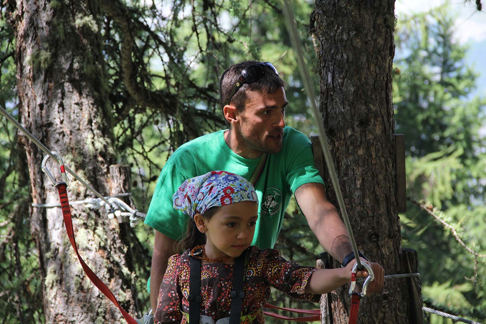 Topwandeling en spelen in het klimbos