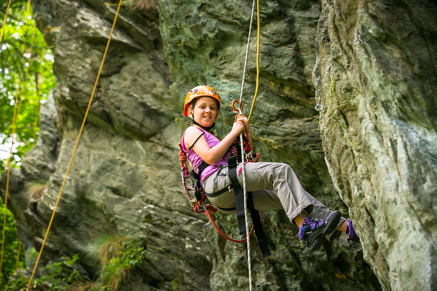 Rotsklimmen op een mooie klimrots