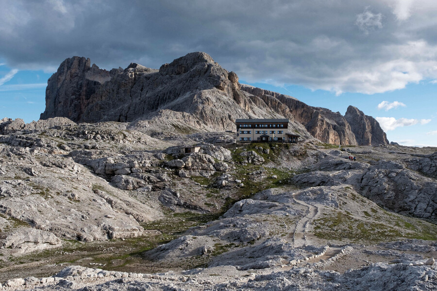 Kabelbaan de bergen op naar Rifugio Rosetta