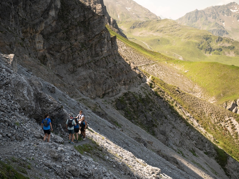 Afdaling en transfer naar Sasso Piatto