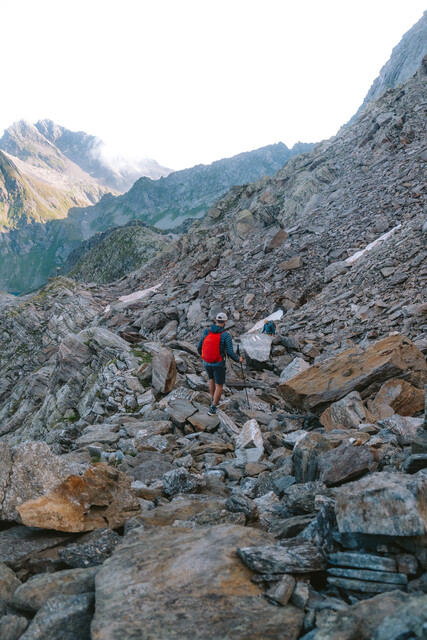 Hikend door Val Bavona, met de gondel naar Robiei